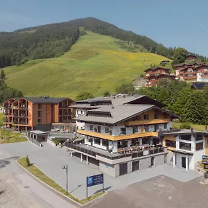saalbach-suites-by-alps-resorts.saalbachhinterglemmhotels.com/
